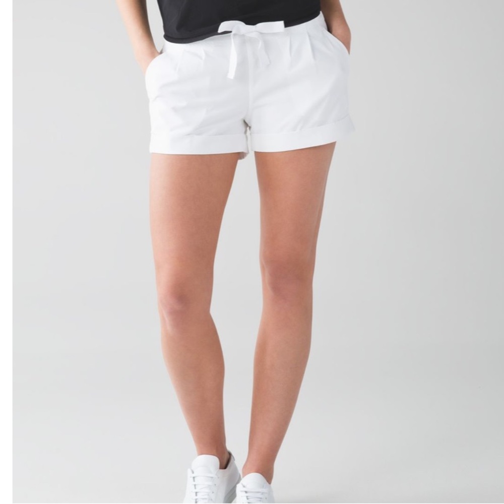 Lululemon Spring Break Away Shorts